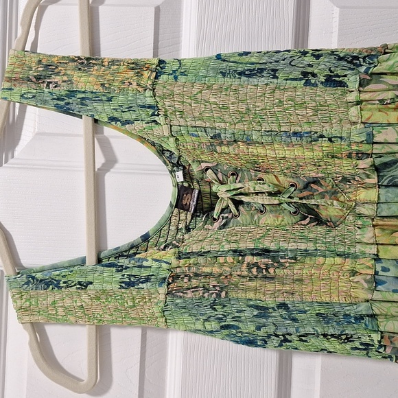 Batik patchwork midi dress made in Bali, Indonesia. Green size M - Picture 2 of 6